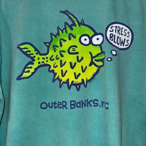 Outer Banks NC Blowfish Stress Blows Chill T-Shirt Mens Large Top Beach Vacation